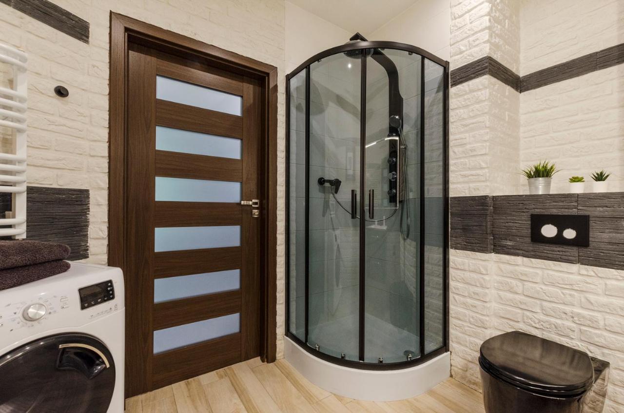 Wieckowskiego Apartment Лодзь Экстерьер фото